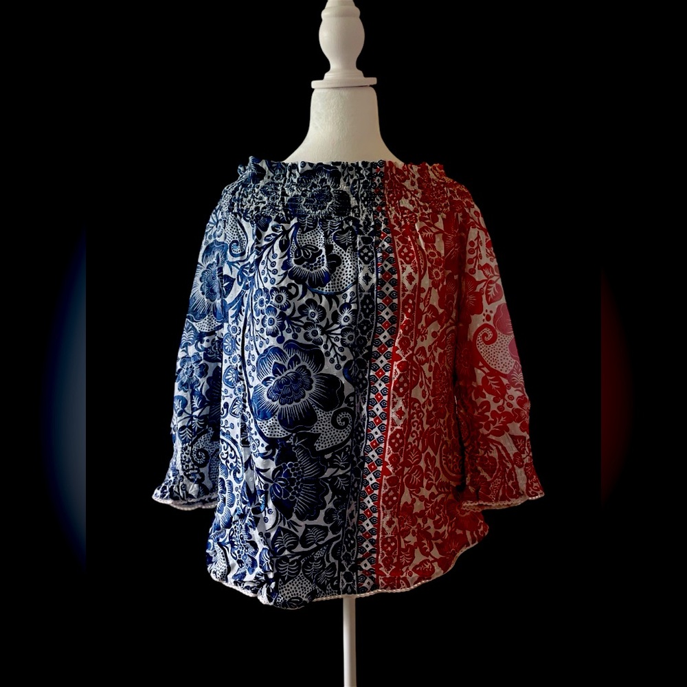 Chicos off the shoulder blouse, size 2.5, orange and navy. Great condition.